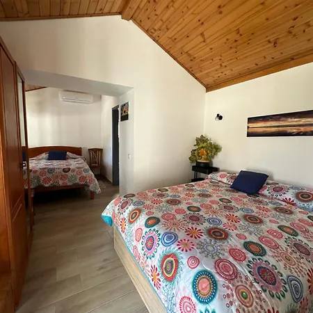Moradia Da Fonte Sea View 1 To 6 P Holiday home Lomba (Flores)