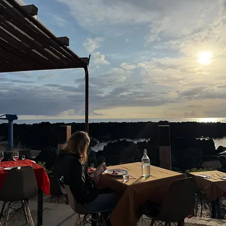 Semesterbostad Moradia Da Fonte Sea View 1 To 6 P *