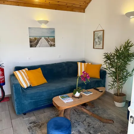 بيت للعطل Moradia Da Fonte Sea View 1 To 6 P Lomba (Flores)
